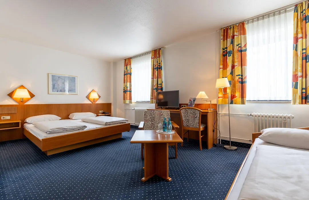 Fly Inn Hotel Frankfurt Airport Rüsselsheim ehemals Trip Inn Hotels-1