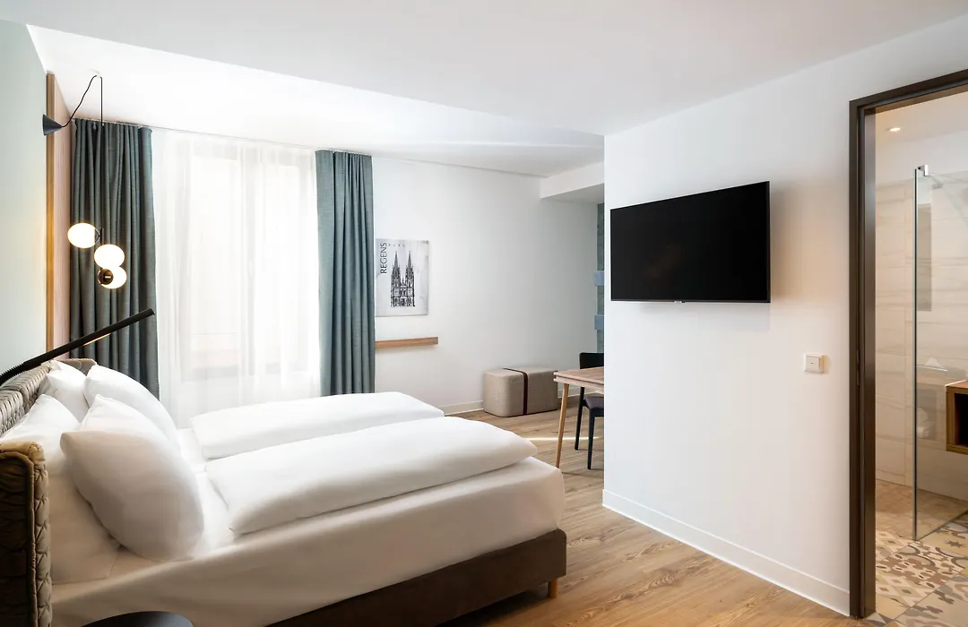 Elaya Hotel Regensburg City Center, Trademark By Wyndham-1