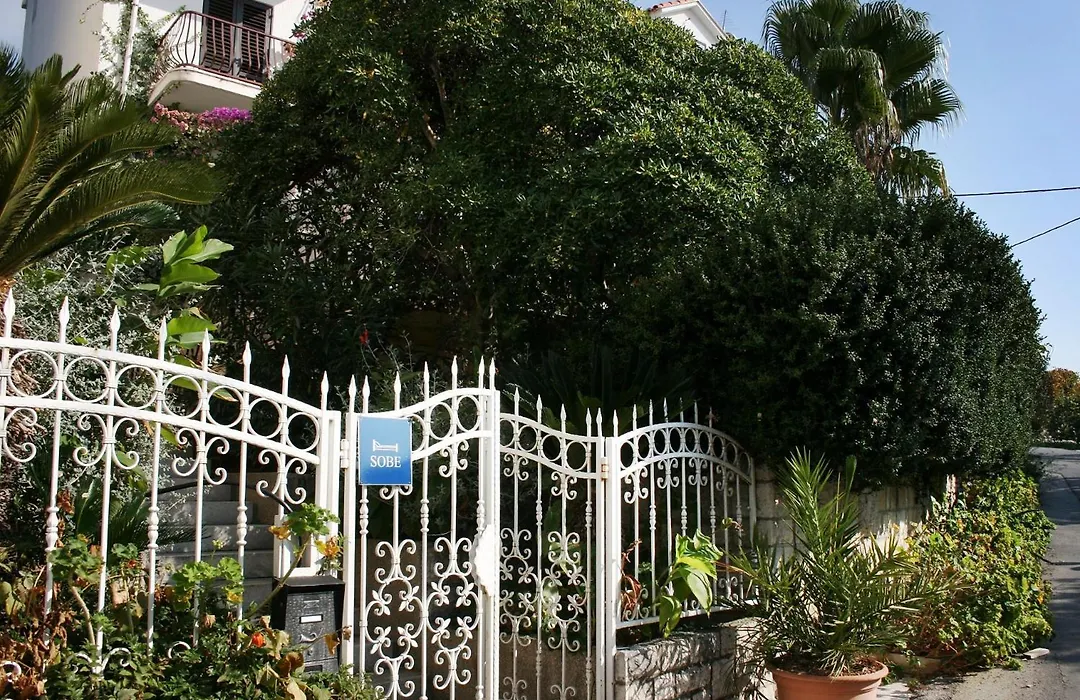 Apartments And Rooms With A Swimming Pool Cavtat, Dubrovnik - 4733-1