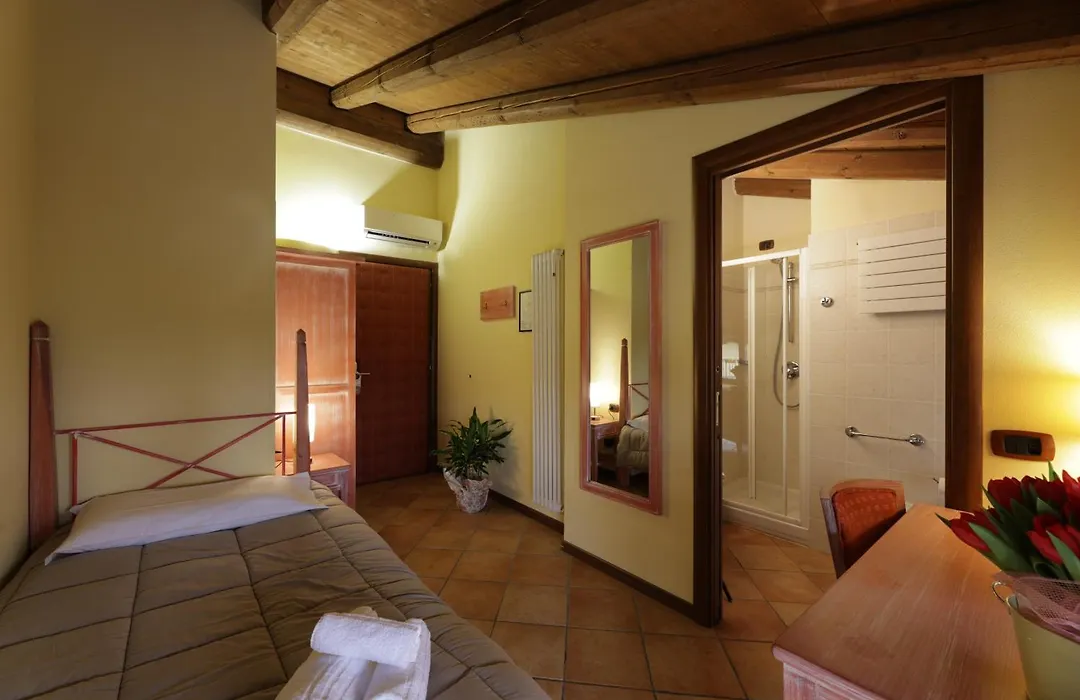 Hotel Locanda Dell'Oca Bianca-1