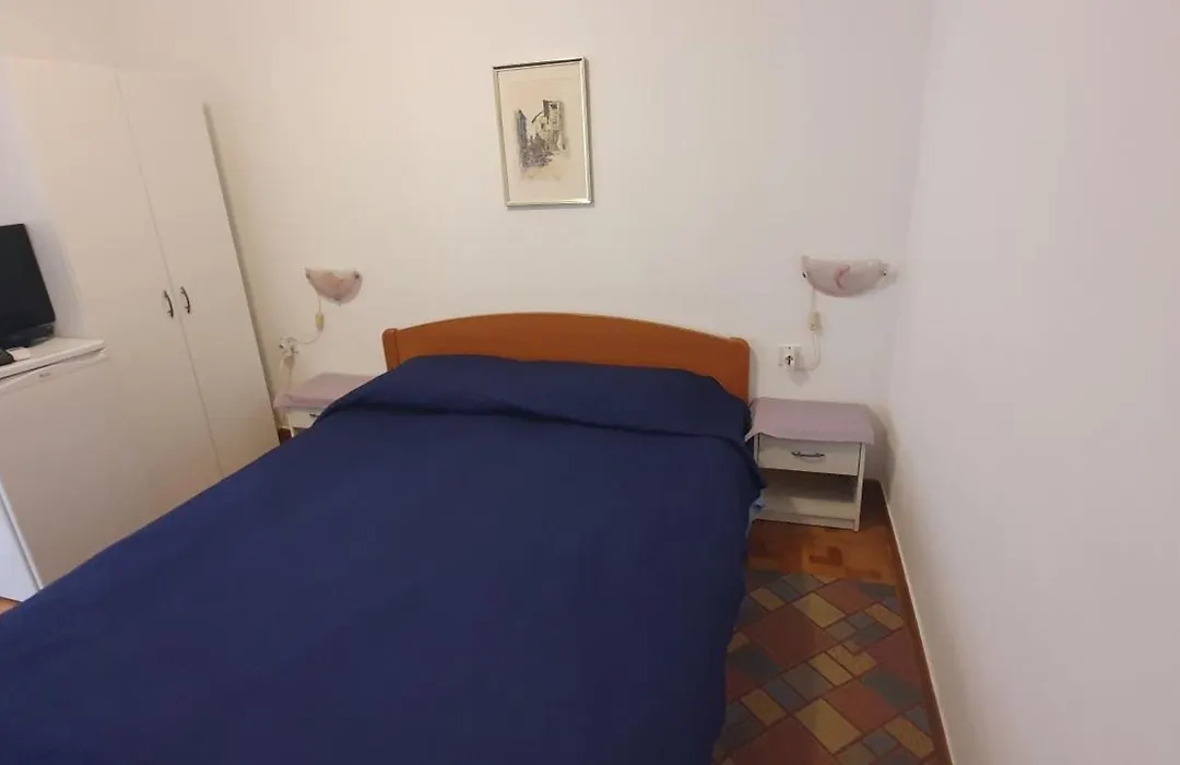 Guest House Ab Adria Home-1