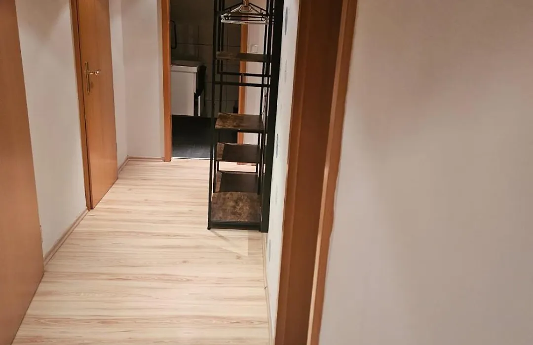 Hotel Alt Cues-1