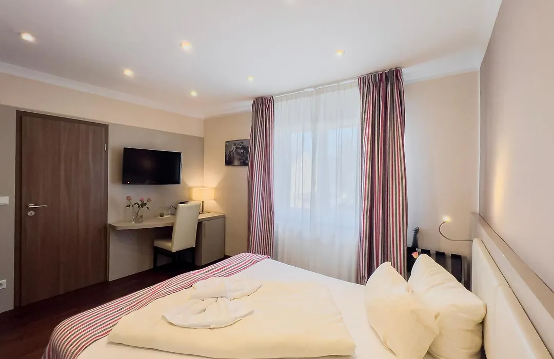 Hotel Il Cavallino-1
