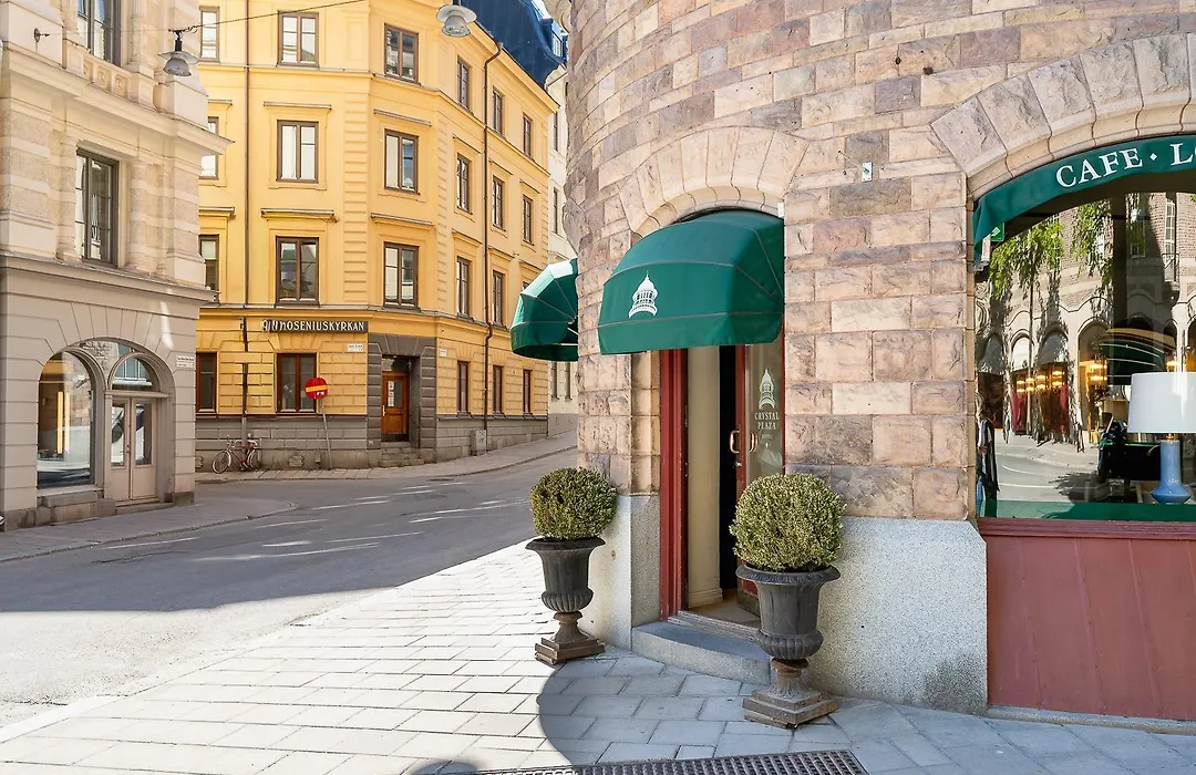 Crystal Plaza Hotel-1