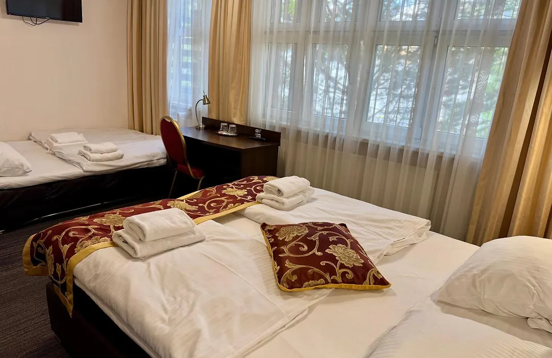 Atlas Berlin Hotel-1