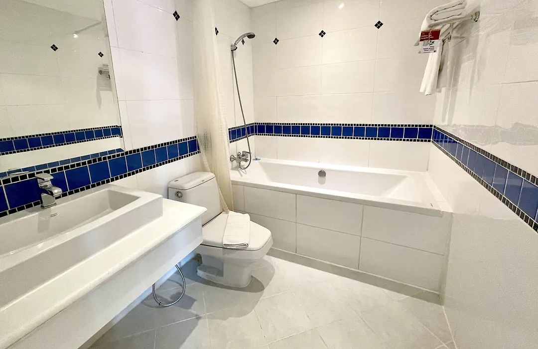 Rayaburi Hotel, Patong-1