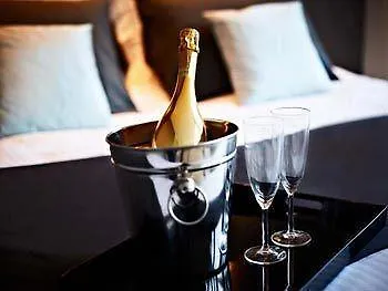 Ams Suites-1