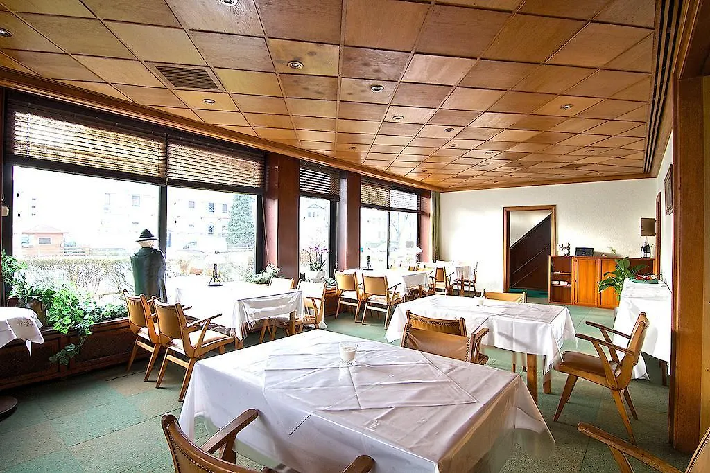 Hotel Schönfeld-1