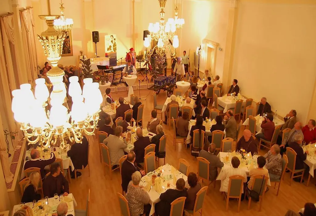 Hotel garni Goldene Henne-1