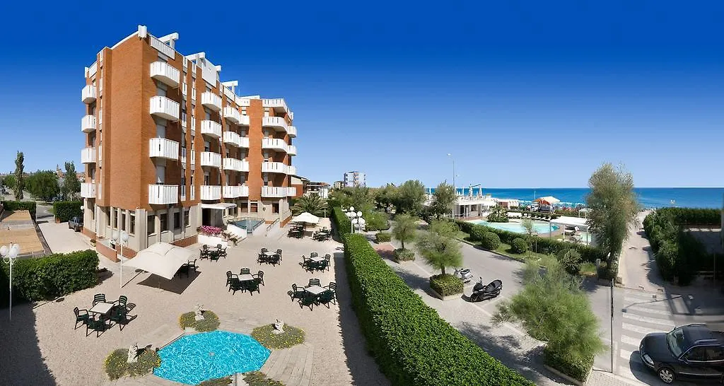 Hotel Continental Fano-1