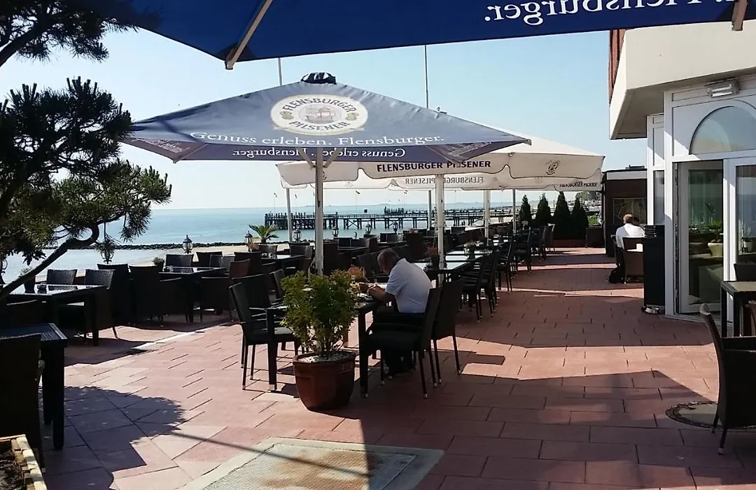 Strandhotel-1