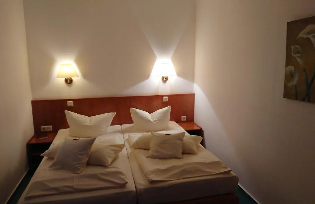 Garni-Hotel Alt Wernigeröder Hof-1