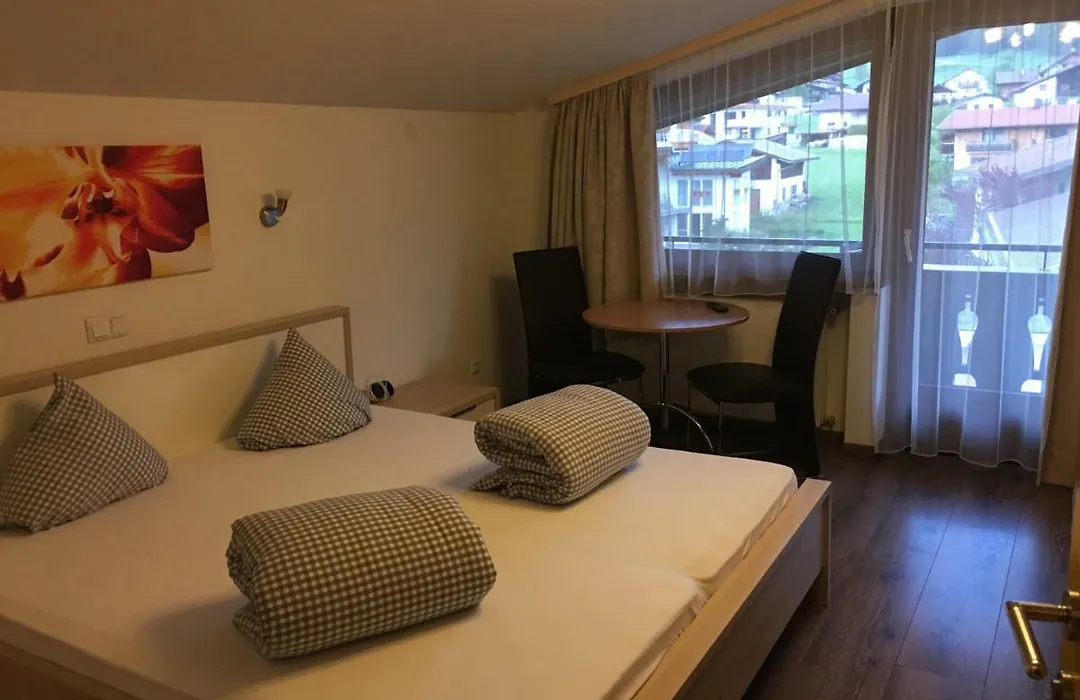 Hotel Feneberg-1