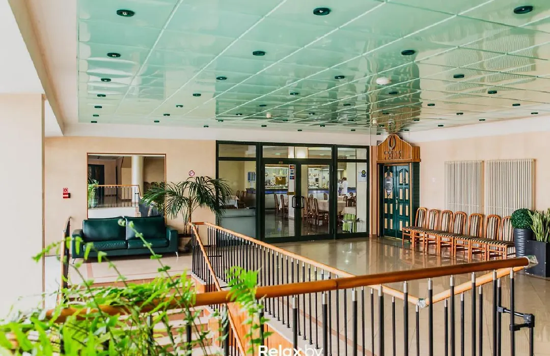 Hotel Yubileiny-1