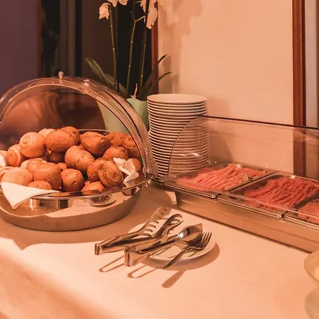 Hotel Benacus-2