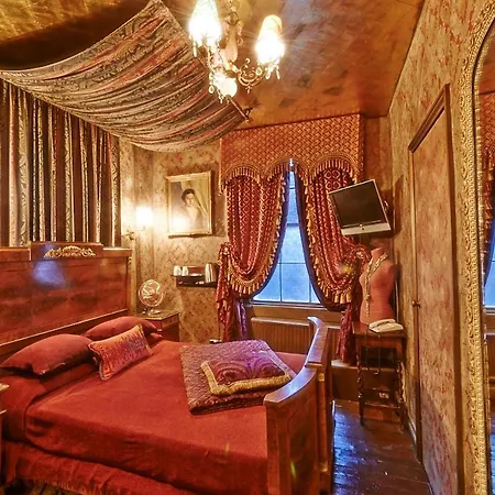 Pavilion Hotel-2