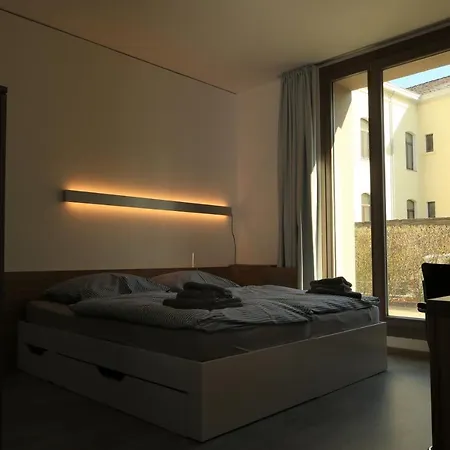 Campus Apartments-3