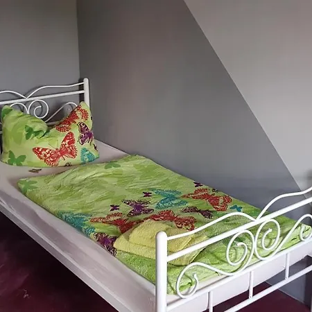 Bed&Breakfast Zeulenroda-2