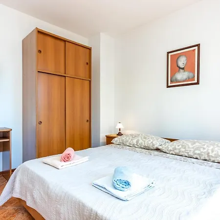Apartments Banko-3