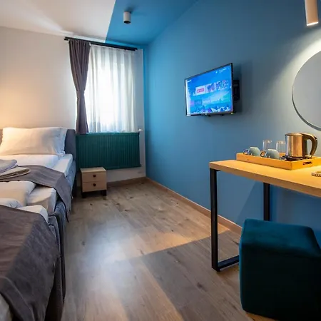 Hotel 4 Llulla-3