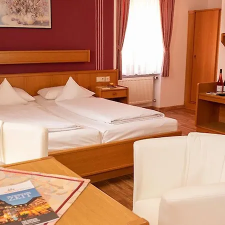 Hotel Garni Zum Hirschen-2