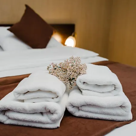 TipTop Hotel CITY CENTER-2