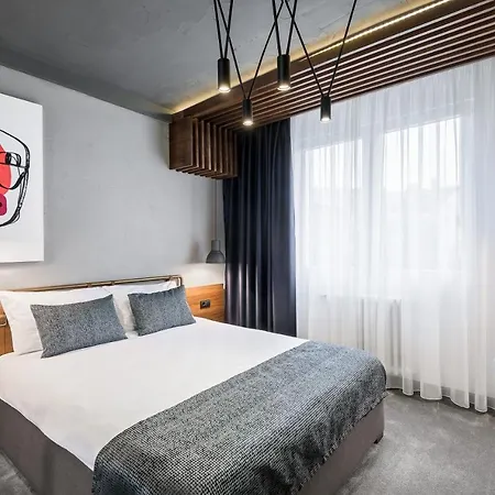7 Rooms Suites-2