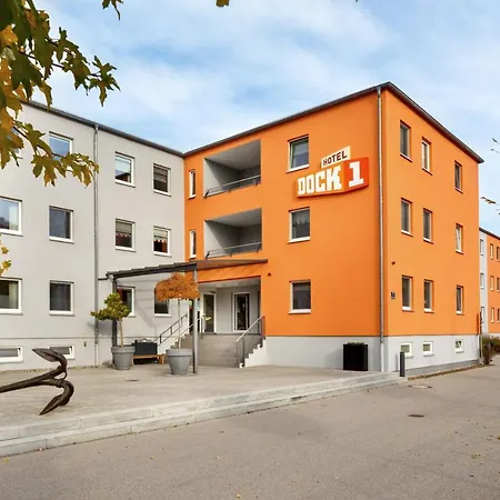 Dock1-3