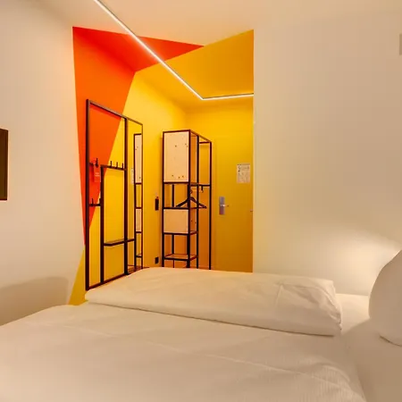 MEININGER Hotel Leipzig Hauptbahnhof-3
