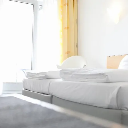 Hotel Ambiente-2