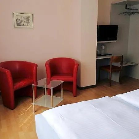Hotel-Pension Waldhaus-3