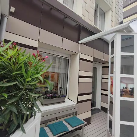 Hotel Glenmore-2