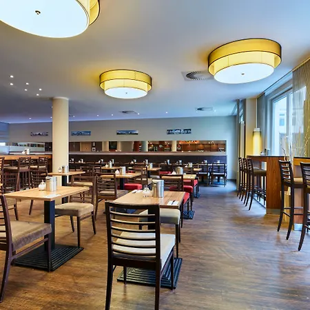 Holiday Inn Express Berlin City Centre West-3