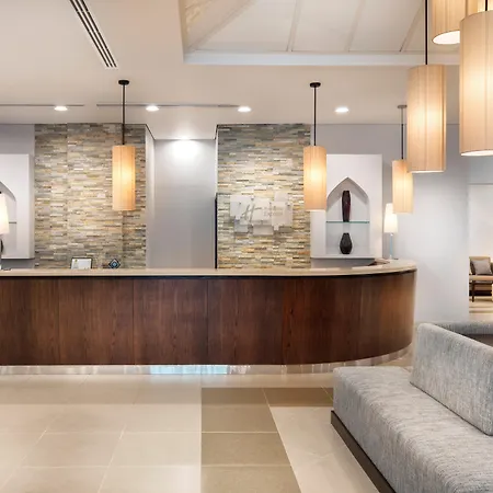 Holiday Inn Express Dubai Safa Park By Ihg-3