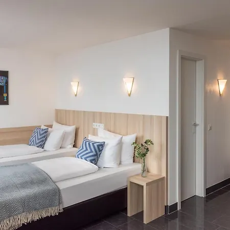 Hotel Conti Am Hauptbahnhof-2