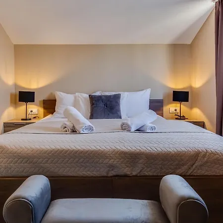 Hotel Sky-2
