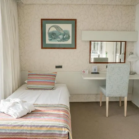 Strandhotel Nassau-Bergen-3