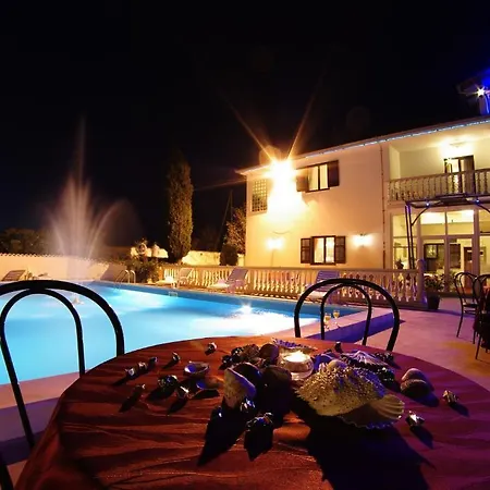 Hotel Aurora-2