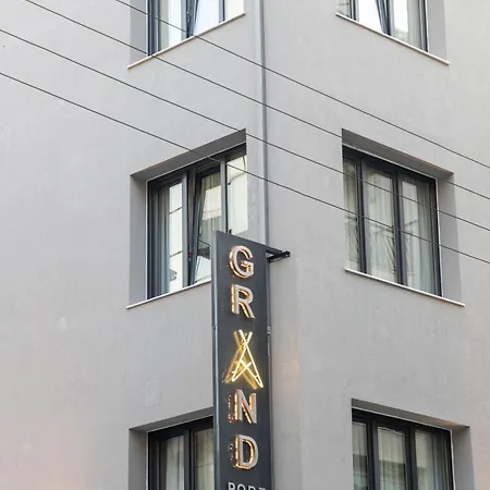 Grand Port Suites-3