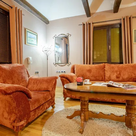 Guest House Vila Bajka-3