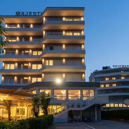 Hotel Majestic-3