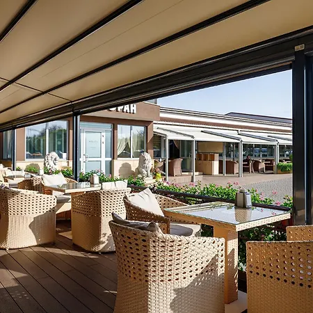 Sonata Hotel & Restaurant "Готель Соната"-2