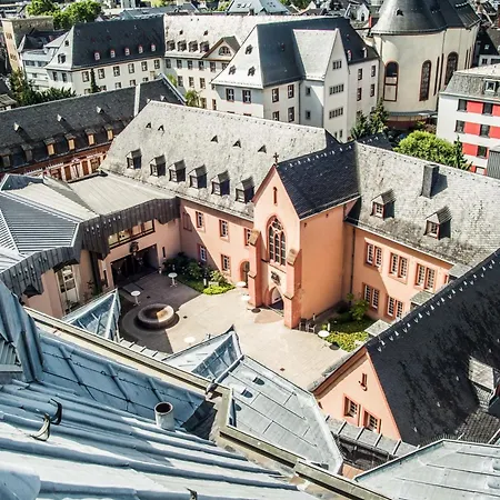 Erbacher Hof, Bistum Mainz-3