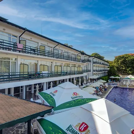 Kini Park Hotel All Inclusive & Free Parking-3