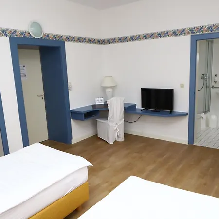 City Hotel-2