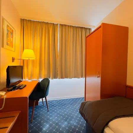 Elbbrücken Hotel-3