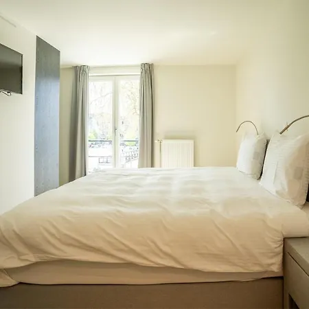 Lace Hotel-3