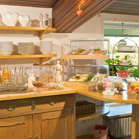 Landhotel Herzberger garni Zimmer&Ferienwohnungen-2