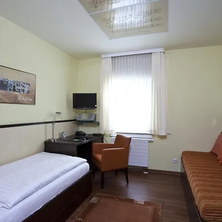 Hotel Am Braunen Hirsch-2