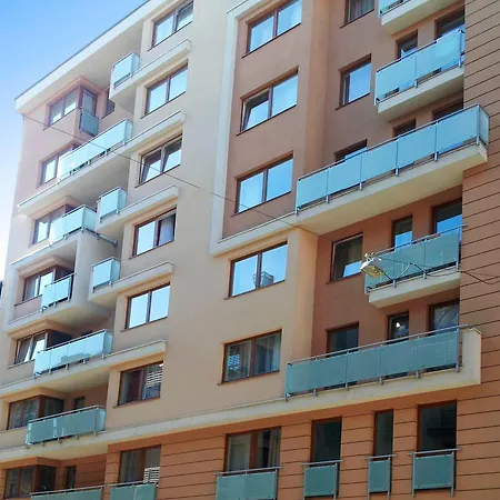 Corvin Plaza Apartments & Suites-2